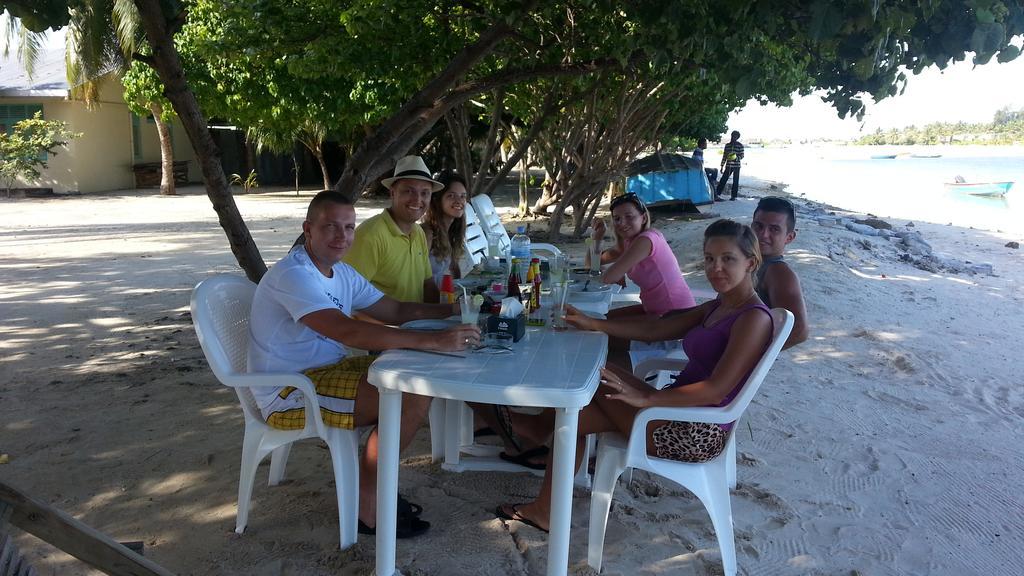 Rip Tide Vacation Inn, K.Guraidhoo Ґурайдгу Екстер'єр фото